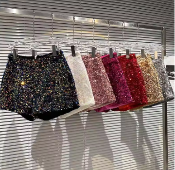New Clubwear Shorts Ladies Sexy Sequins Shorts Loose High Waist Streetwear Wide Leg Short Pants Sliver Black Women Clothing