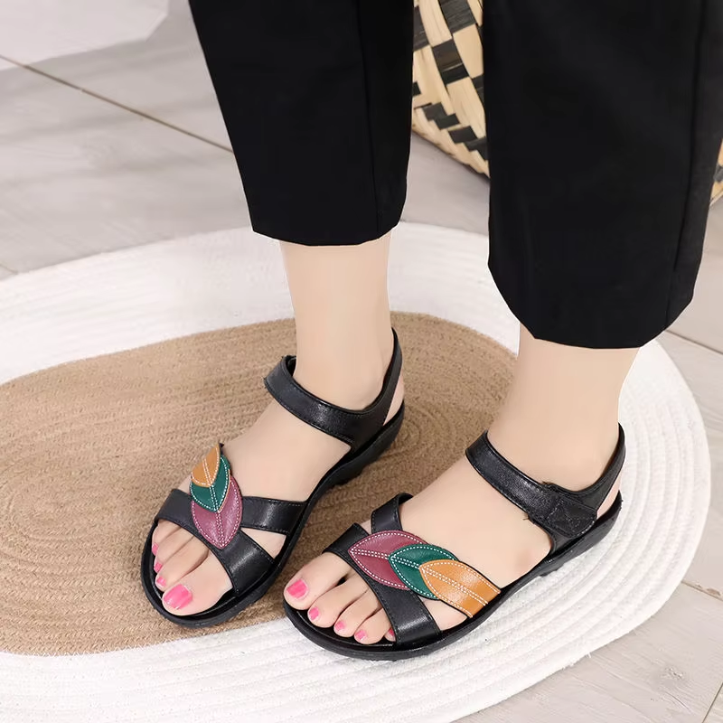 Female Summer Shoes Women Sandals Cheap Walking Shoes Women Slides Leaves PVC Mom Sandals 2024 Classic Shoes Woman Flip Flops